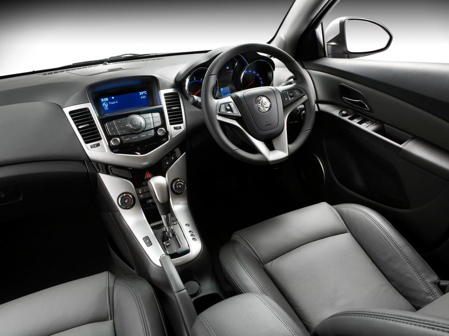  Holden Cruze CDX Series II 2011 года  (фото 3 из 18)
